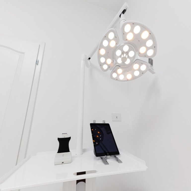 extractii complexe ale molarilor de minte timisoara, chirurgie maxilo faciala timisoara, chirurgie estetica timisoara, chirurg estetic timisoara, chirurg maxilofacial timisoara, injectari toxina botulinica timisoara, proceduri chirurgie maxilo-faciala timisoara, chirurgie maxilo-faciala preturi timisoara, chirurgie maxilo-faciala spitalul militar timisoara, chirurgie maxilo-faciala, chirurgie maxilo-faciala cluj, chirurgie maxilo-faciala preturi craiova, chirurgie maxilo-faciala bucuresti, anestezii chirurgie maxilo-faciala timisoara, chirurgie maxilo-faciala craiova, chirurgie maxilo-faciala preturi cluj, chirurgie orala timisoara, chirurgie dento-alveolara timisoara, implantologie conventionala timisoara, implanturi zigomatice timisoara, reconstructii osoase faciale timisoara, chirurgia tumorilor faciale timisoara, chirurgia chisturilor maxilare, chirurgia ortognata timisoara, chirurgie estetica a fetei timisoara
odontectomie timisoara, chirurgia infectiilor maxilo-faciale si cervicale.